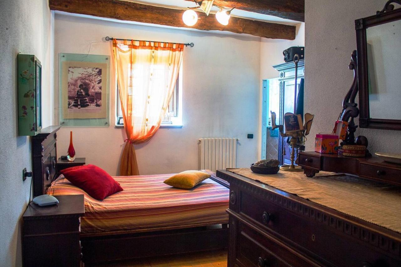Tuscan Hills Near Florence - Stone House فيتشو المظهر الخارجي الصورة