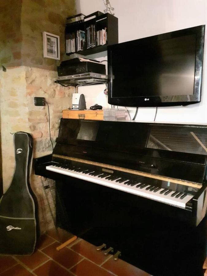 Tuscan Hills Near Florence - Stone House فيتشو المظهر الخارجي الصورة